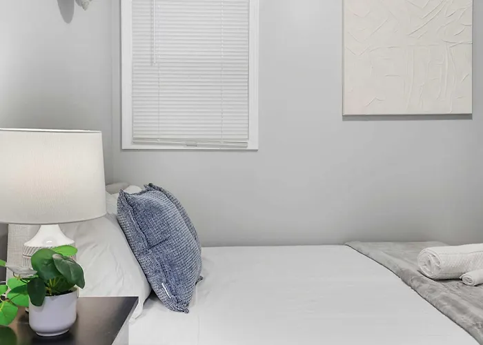 Cozy 4br 2ba *