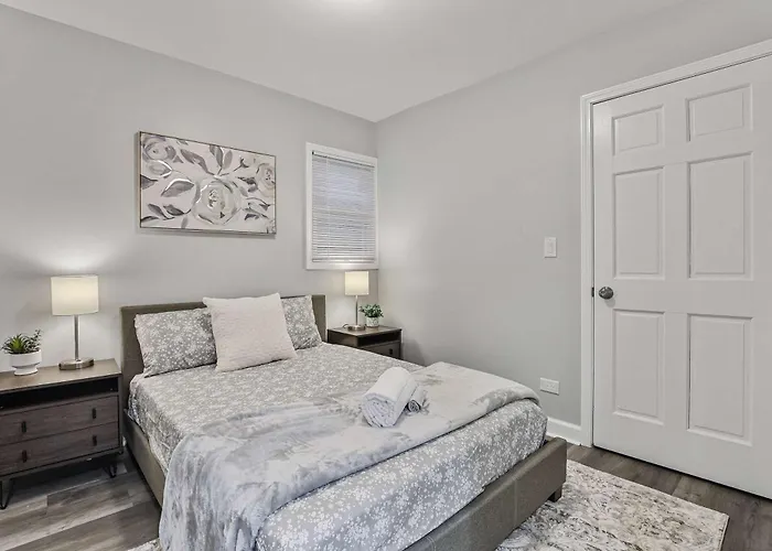 Cozy 4br 2ba Hébergement de vacances Worth
