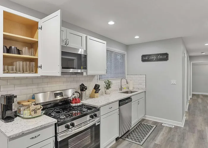 Cozy 4br 2ba * Worth